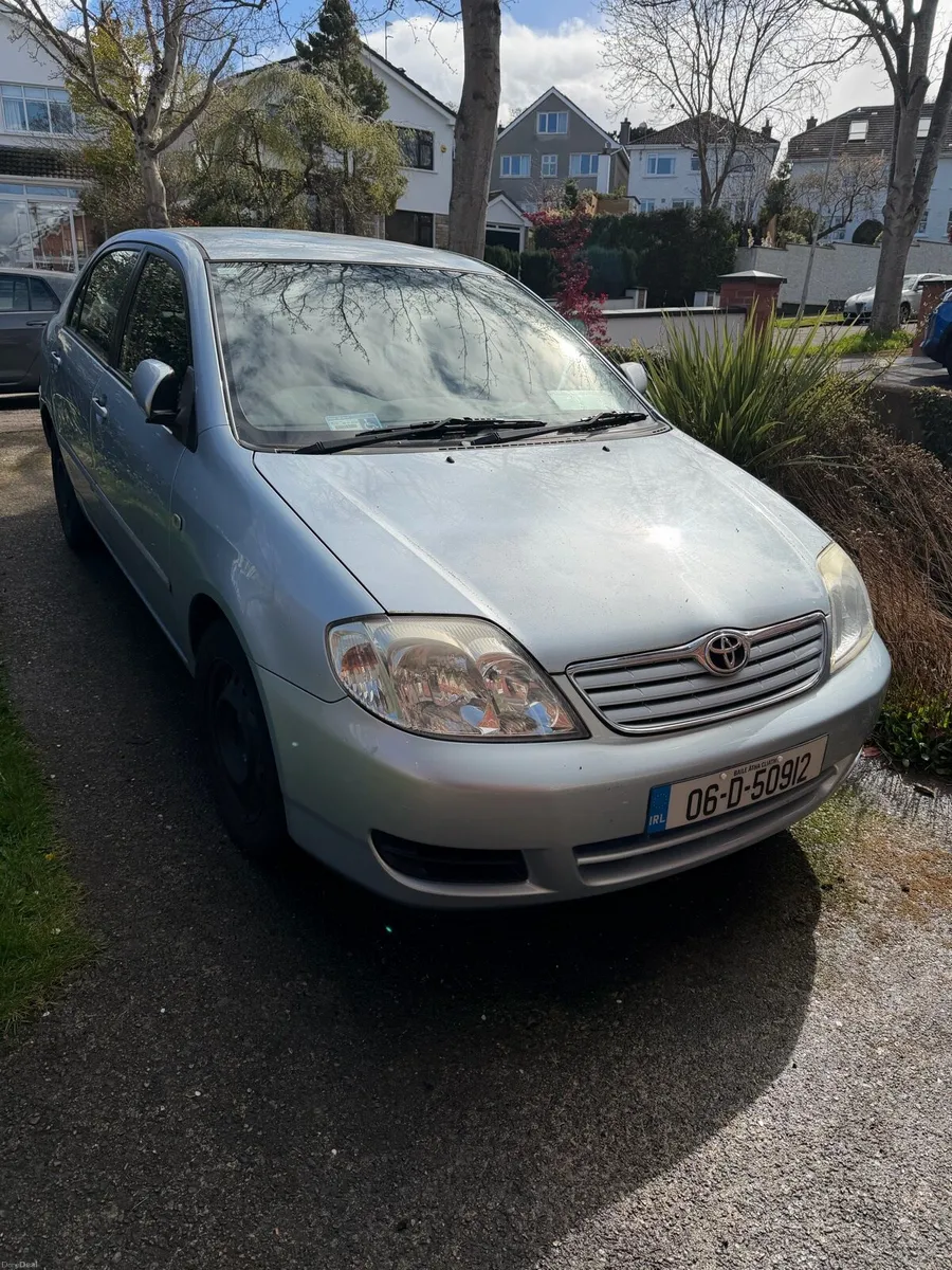 2006 Toyota Corolla LOW  MILLAGE - Image 2