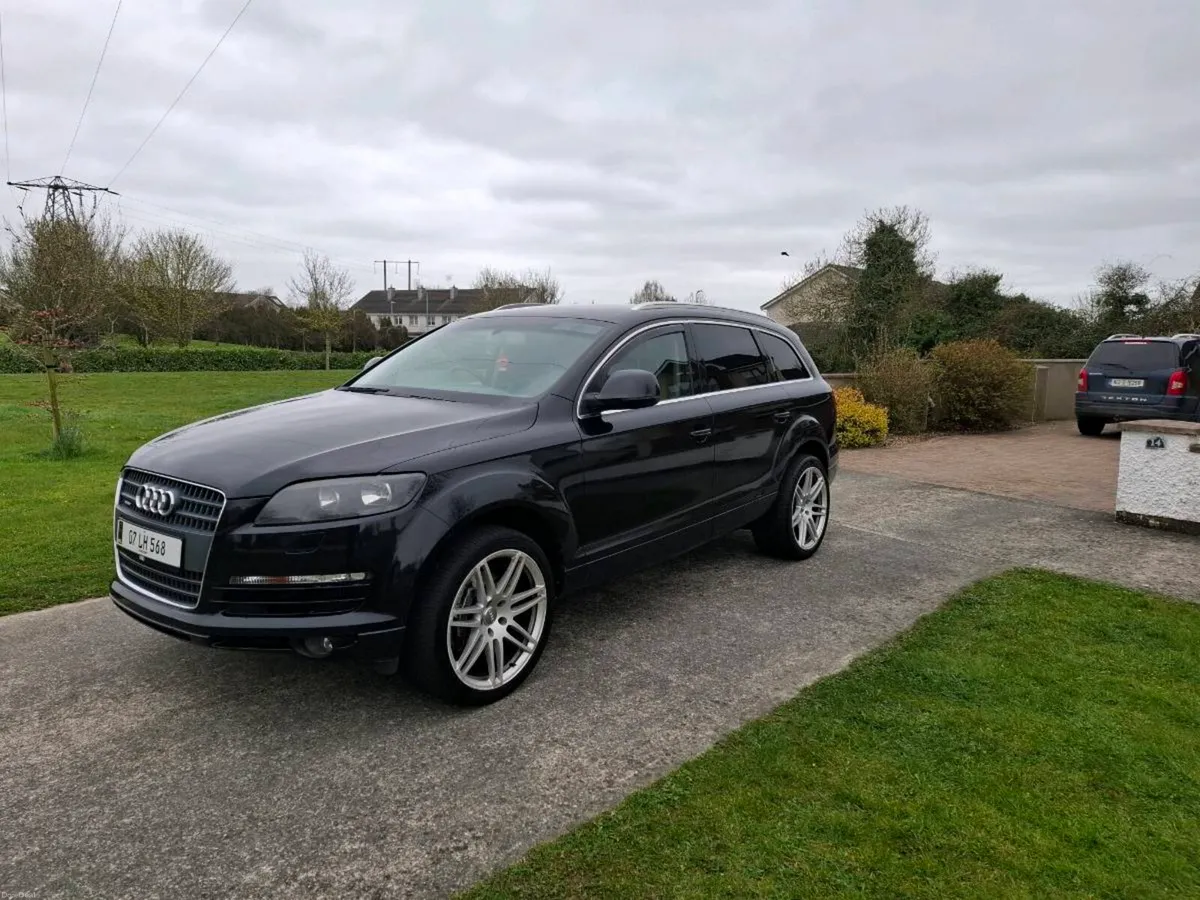 Audi Q7 - Image 4