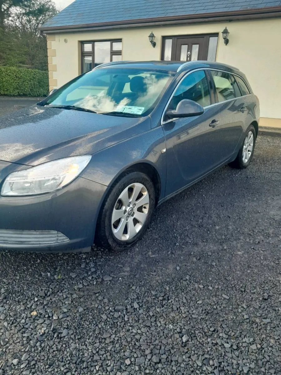 Mint insignia - Image 2