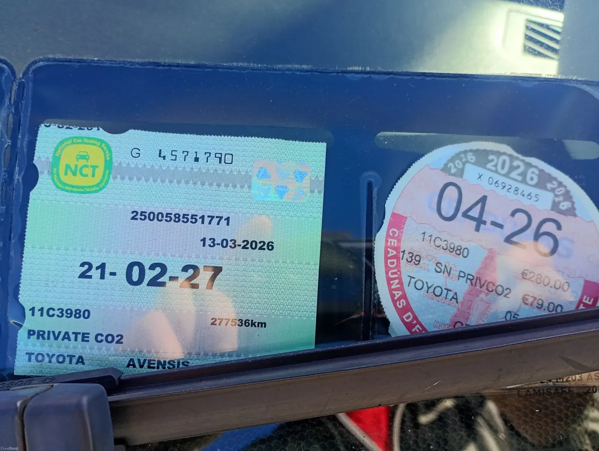 Toyota Avensis 2011 - Image 1