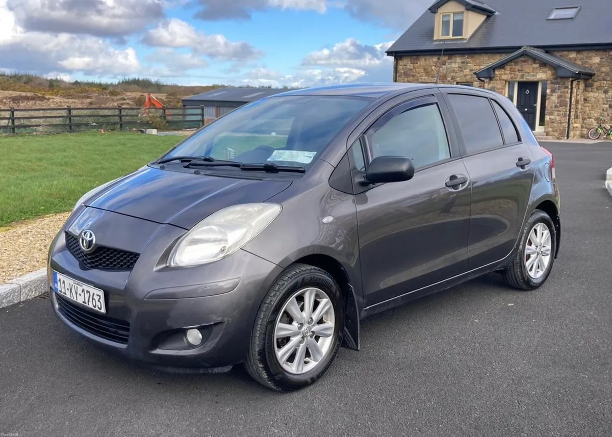 Toyota Yaris 2011 1.0 petrol - Image 1