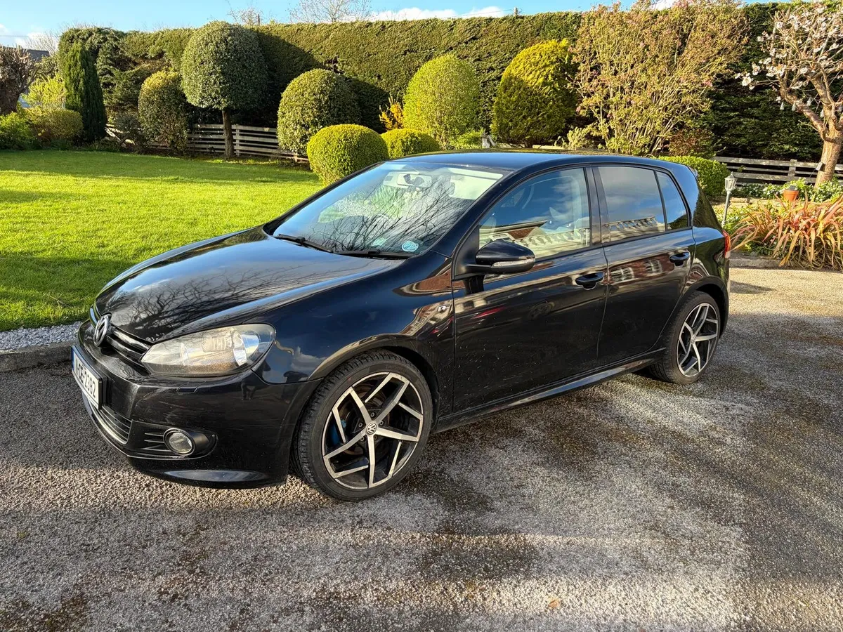 Volkswagen Golf R Line - Image 1