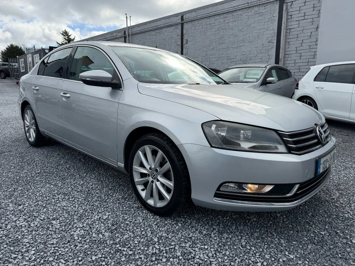 2013 (132) Volkswagen Passat 1.6 TDI Highline M6F - Image 1