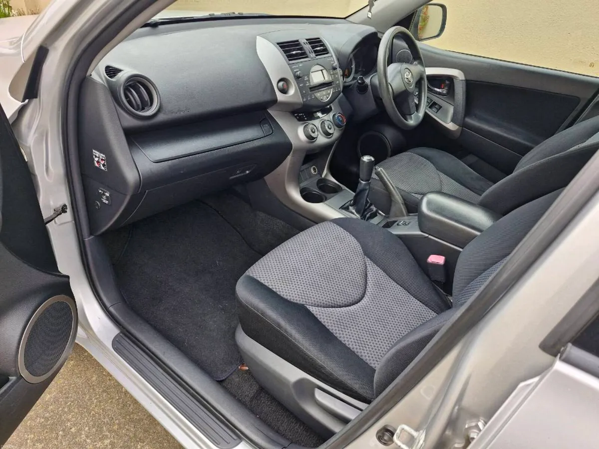 Toyota Rav-4 Luna - Image 3