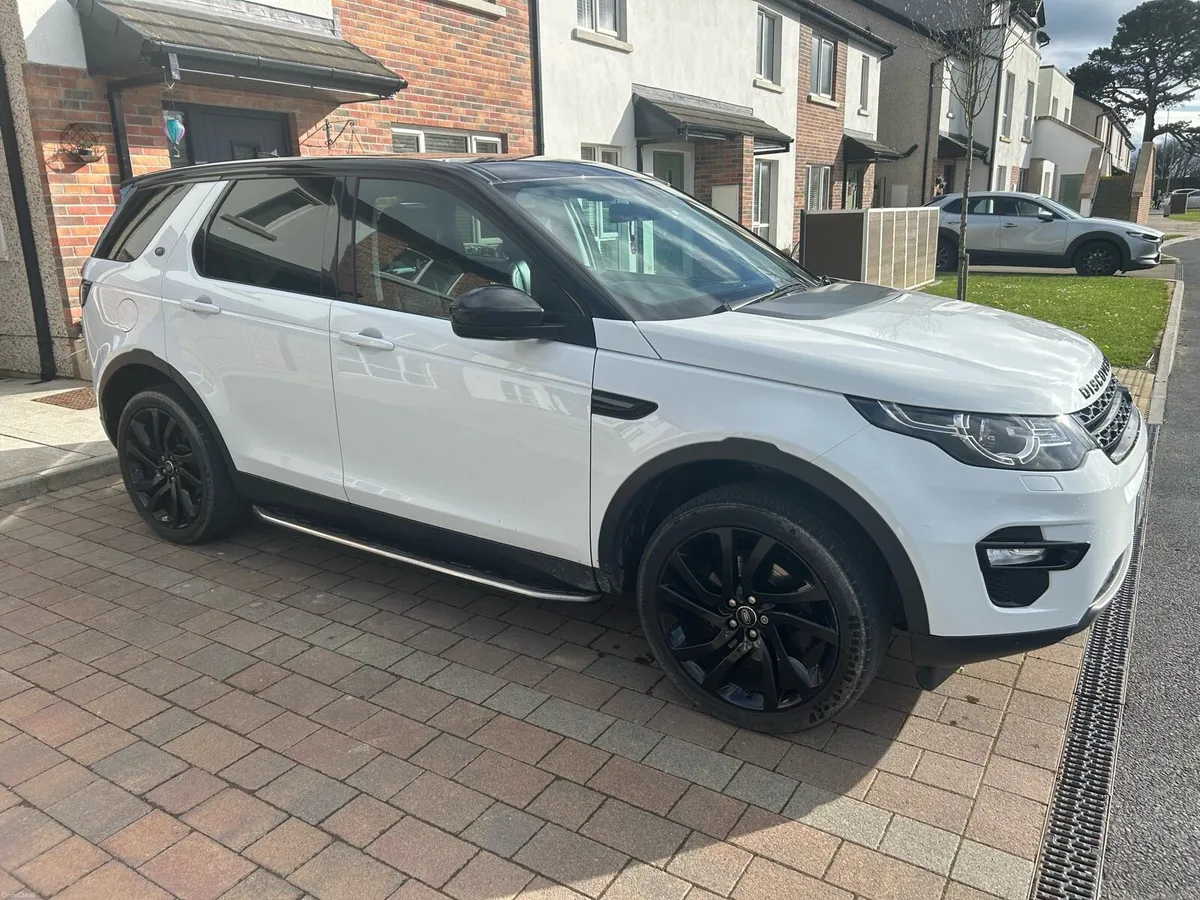 Land Rover discovery sport 7 seater - Image 2