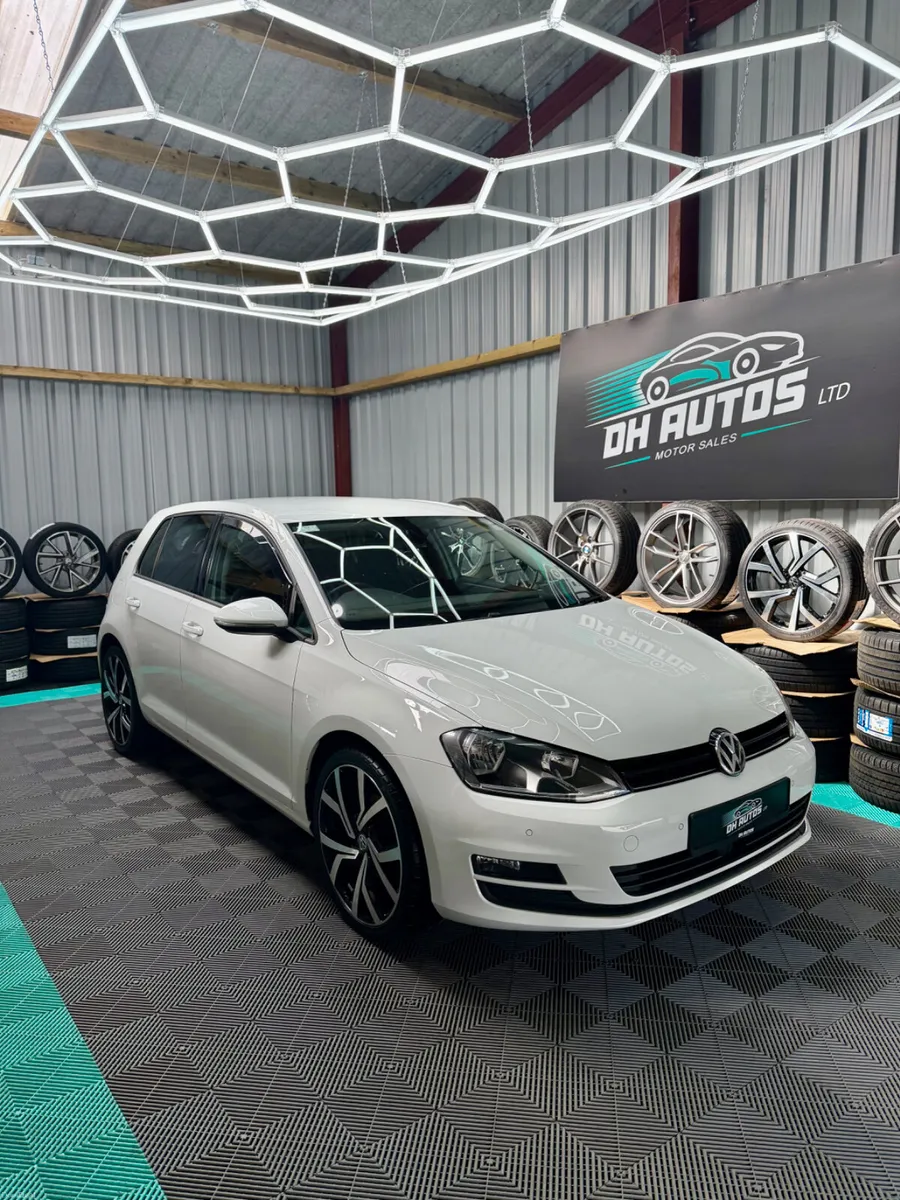 Volkswagen Golf 2015 (152) - Diesel + Manual - Image 1