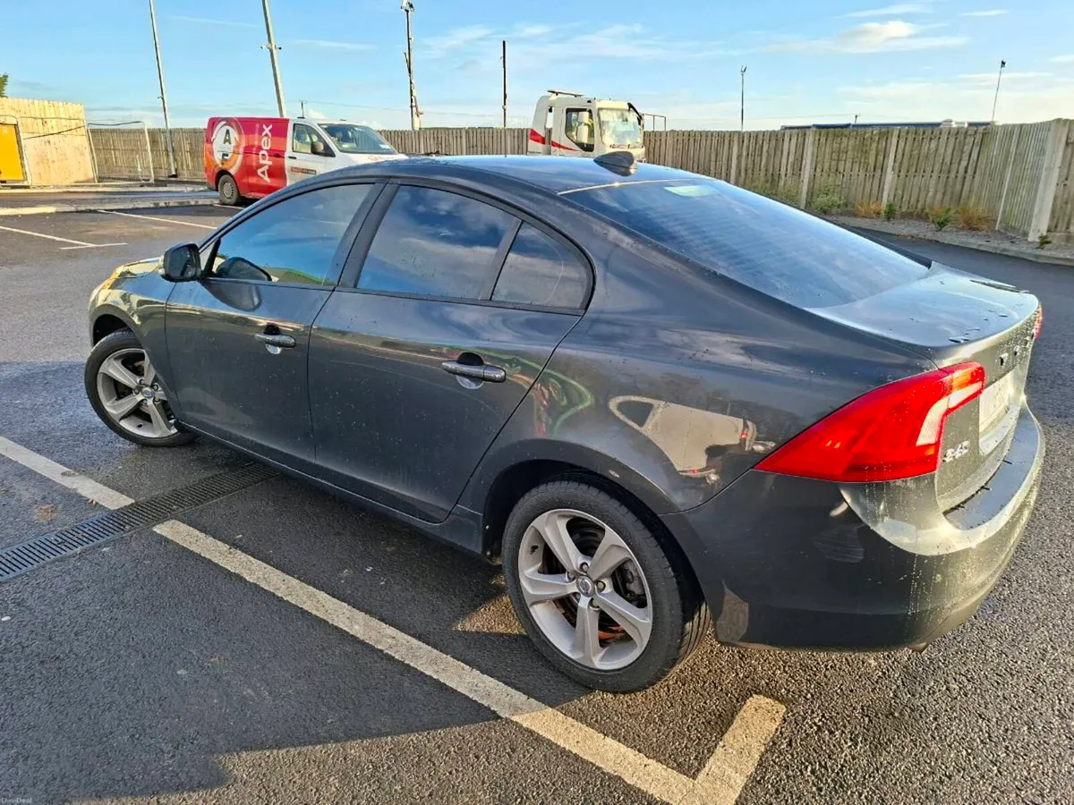 VOLVO S60,NCT APRIL 2027 - Image 2