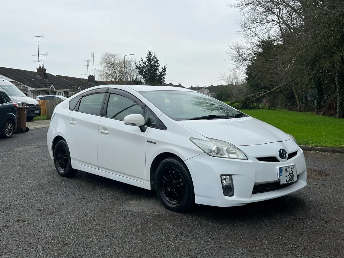 2011 Toyota Prius Auto 1.8 Petrol NCT 11/26 - Image 3