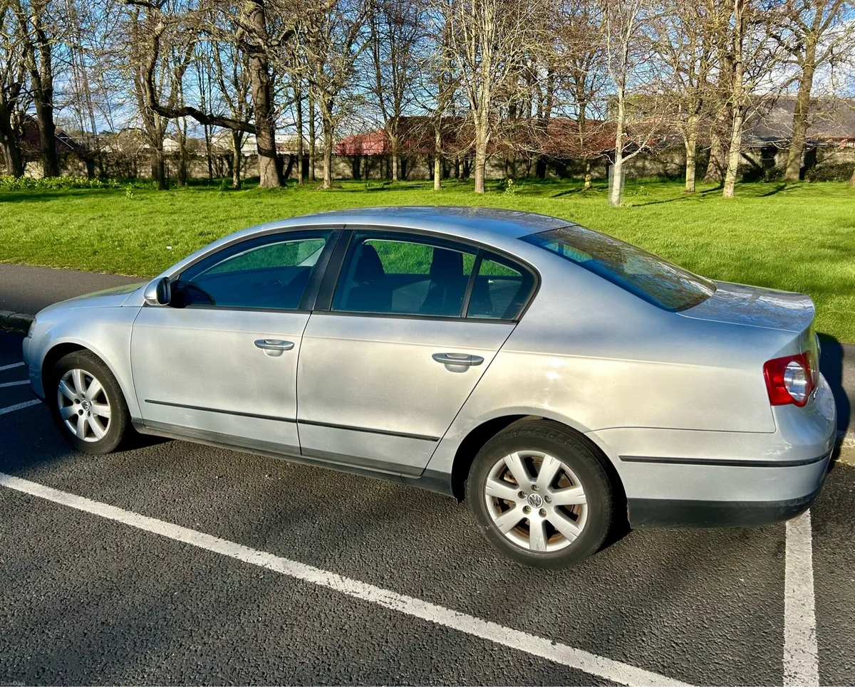 Volkswagen Passat 2007 (1.6L Petrol Manual) - Image 3