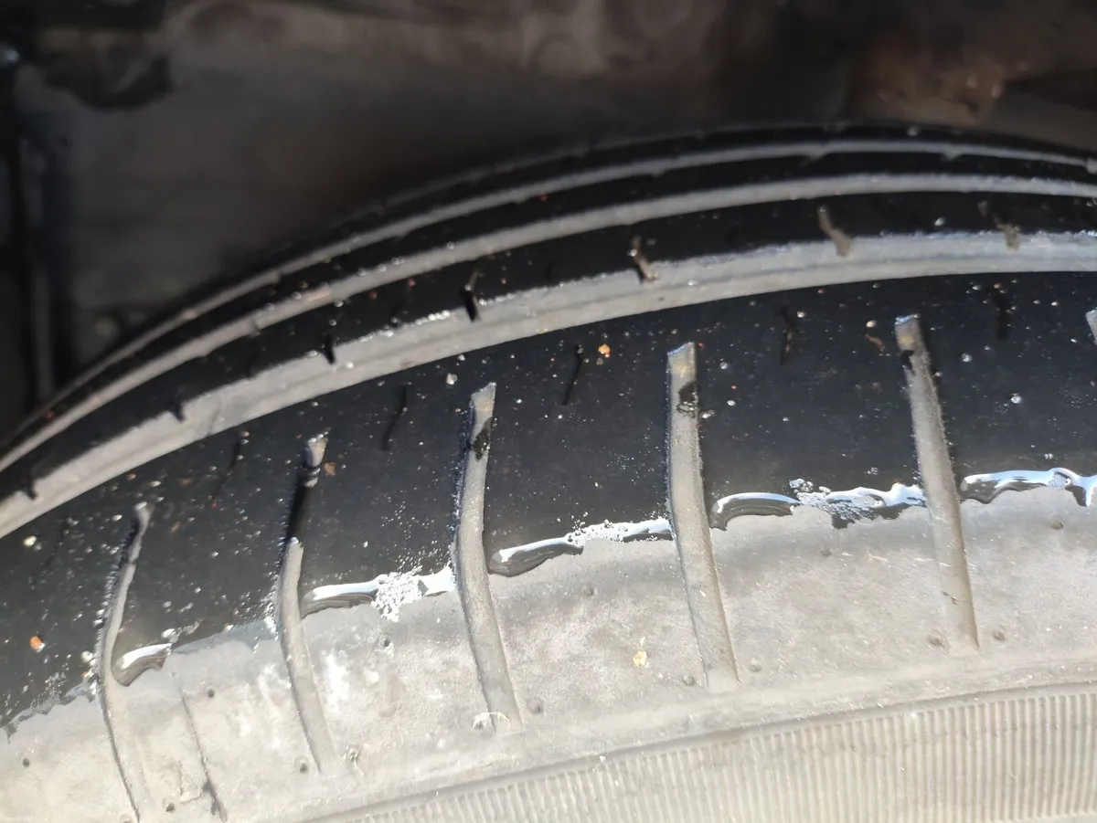 Toyota Estima 2012 - Image 3