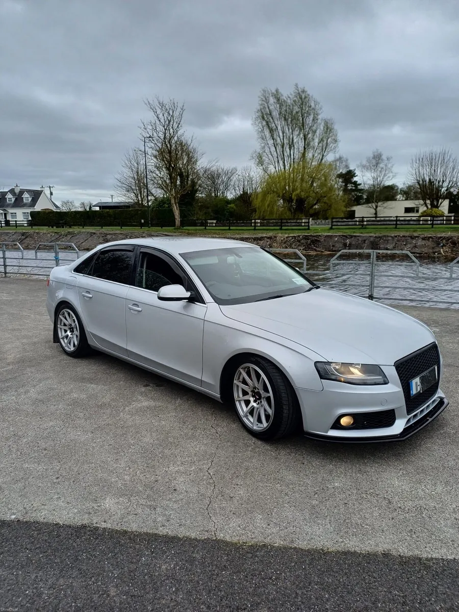 Audi a4 2 litre diesel 2011 - Image 1