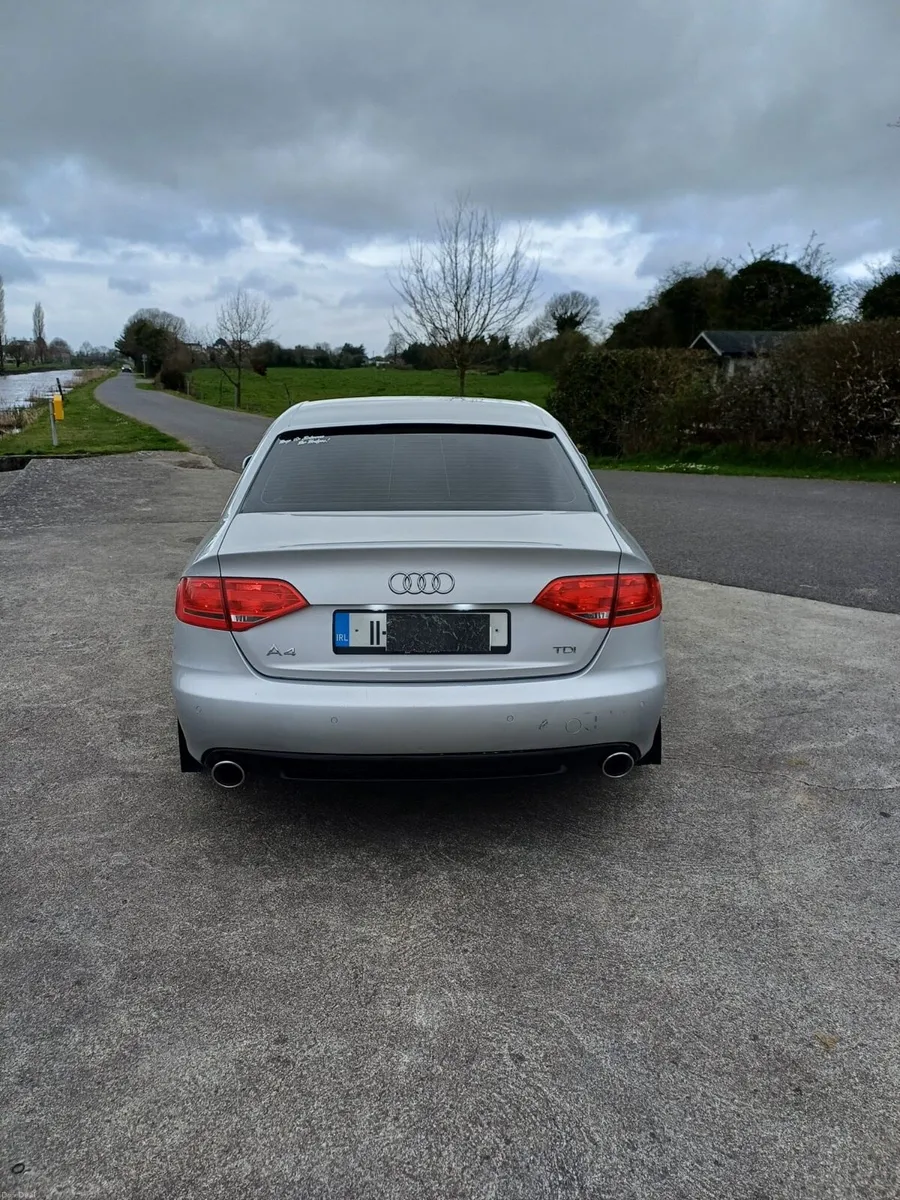 Audi a4 2 litre diesel 2011 - Image 2