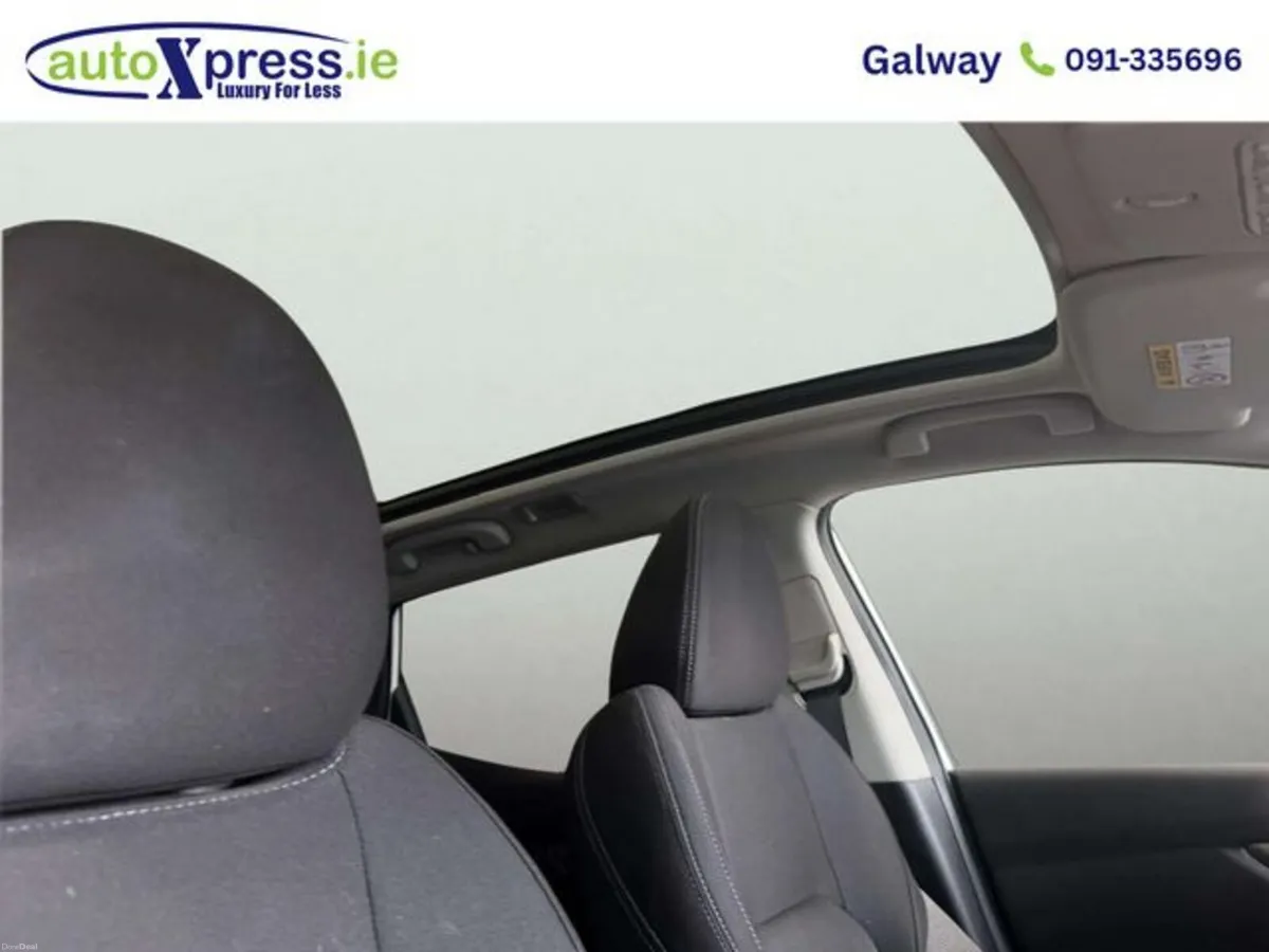 Nissan Qashqai ** HIGH SPEC** 1.2 SV Premium | Hig - Image 2