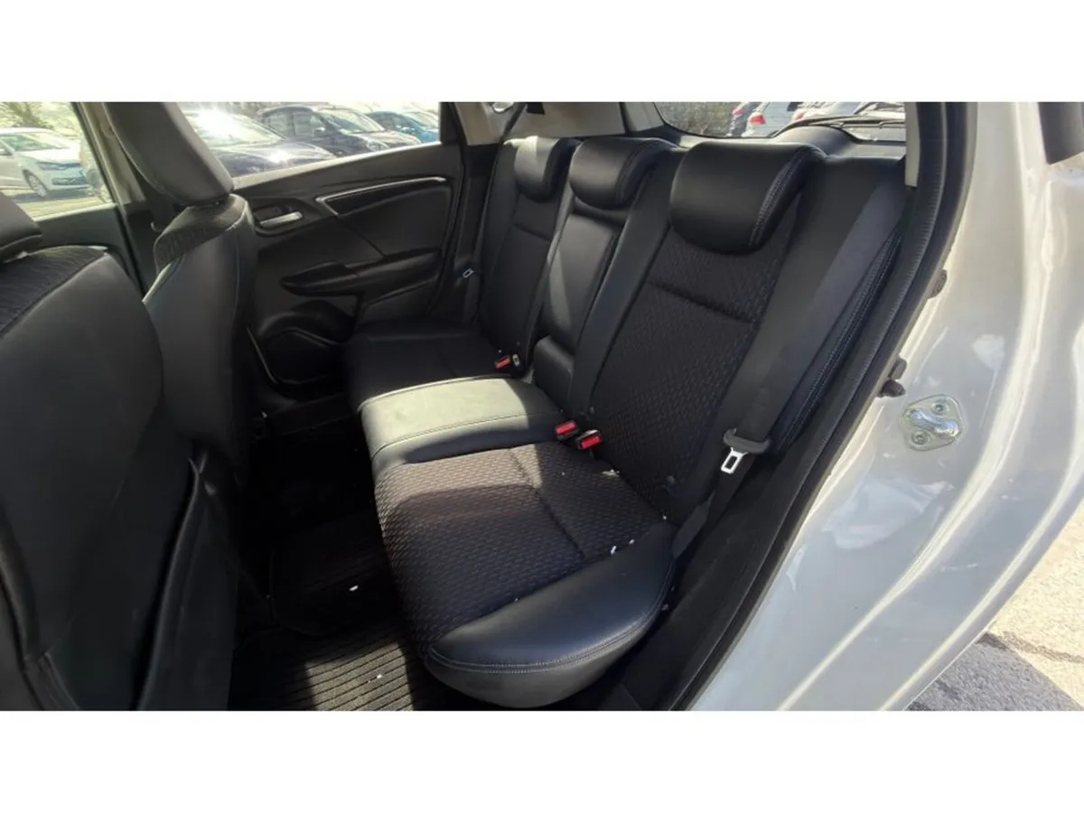 Honda Fit 162 1.5 Hybrid - Image 4