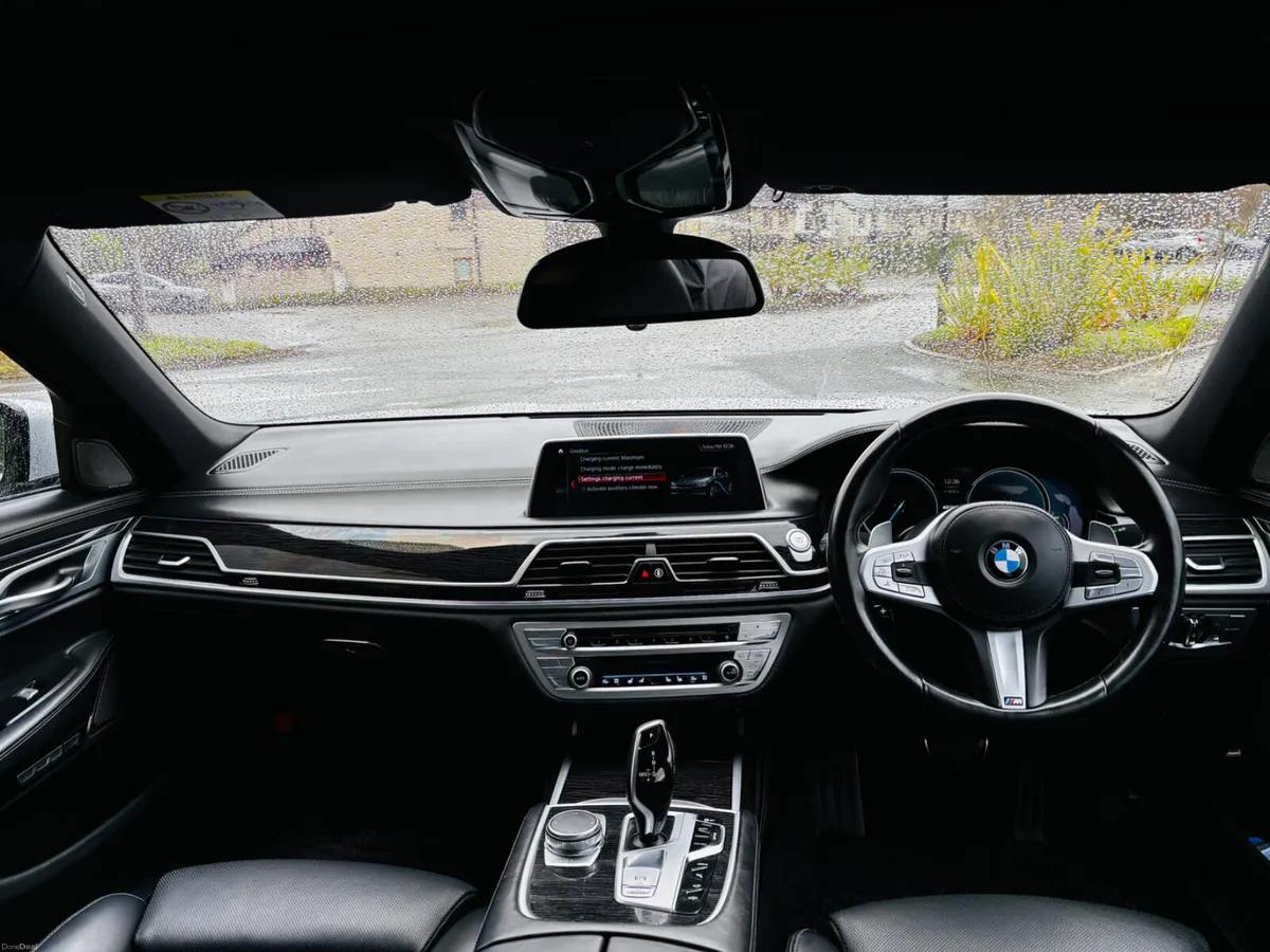 2018 BMW 740E I PERFORMANCE M-SPORT - Image 6