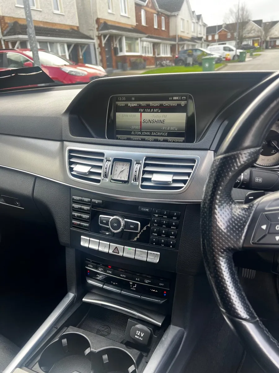 Mercedes-Benz E-Class 2014 - Image 4