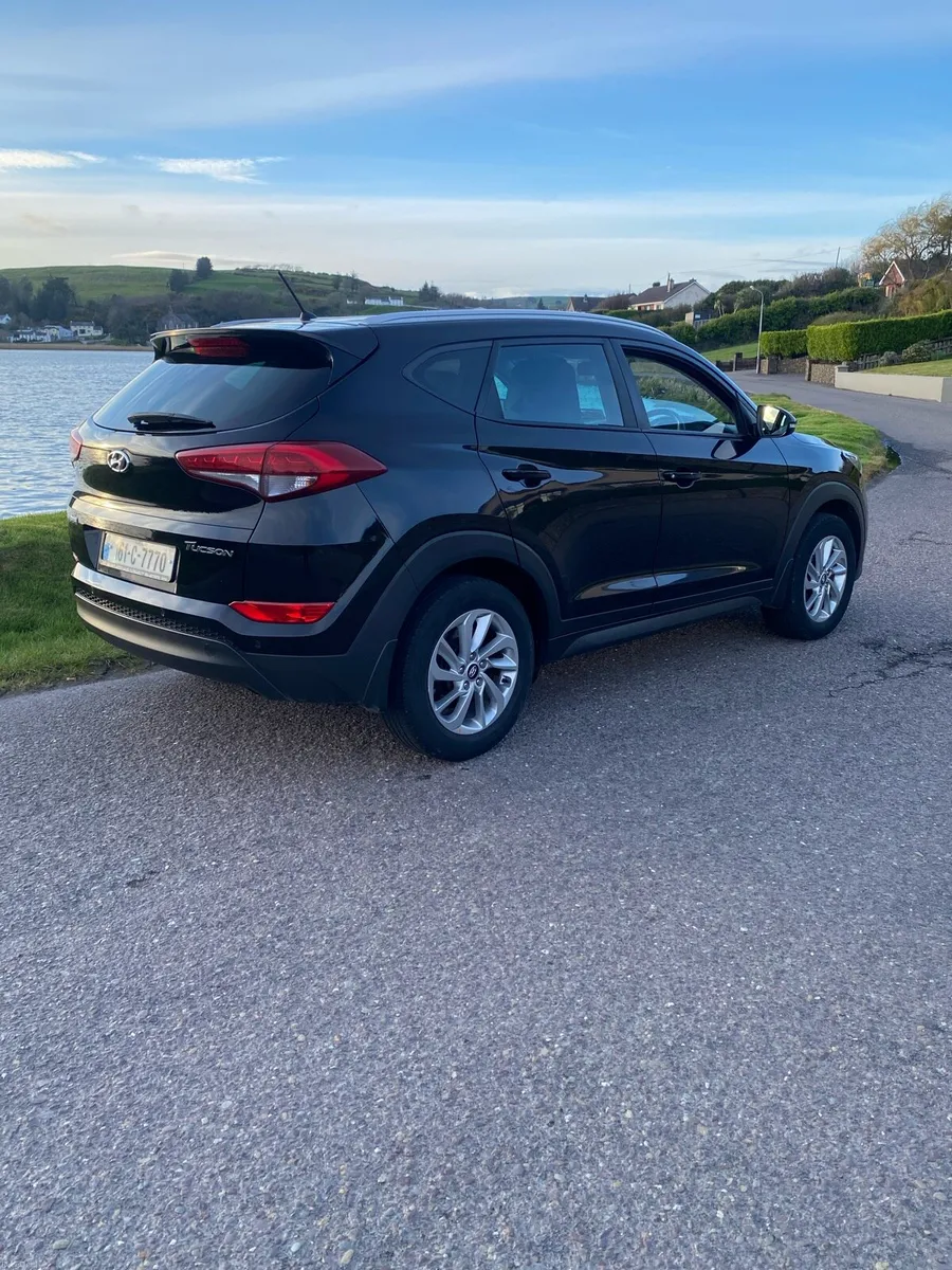 HYUNDAI TUCSON COMFORT PLUS 1.7 DIESEL - Image 3