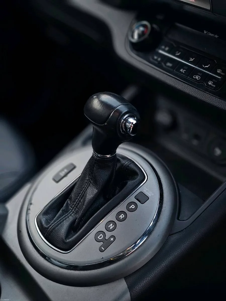 2015 Kia Sportage Automatic Nct 05/2027 Low kms. - Image 3