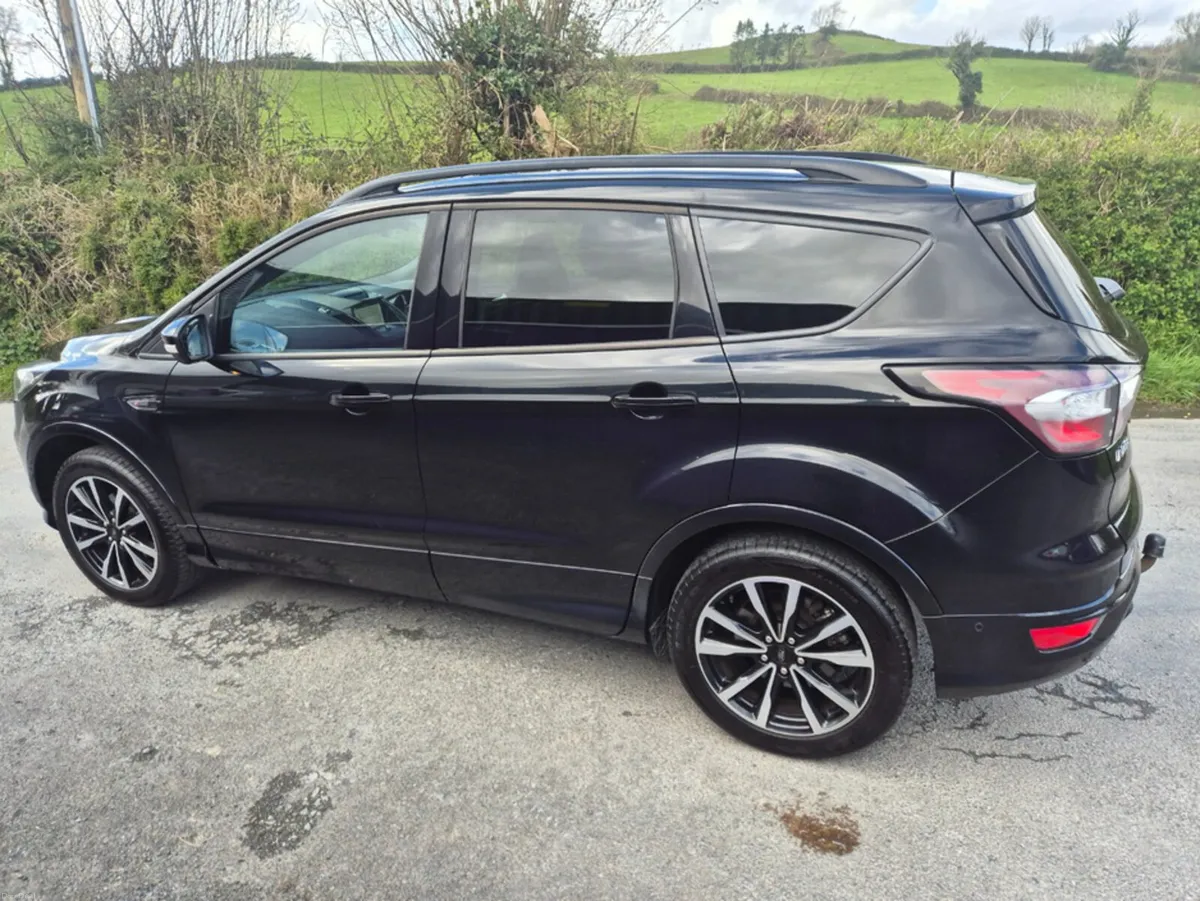Ford Kuga ST-LINE TDCI - Image 6