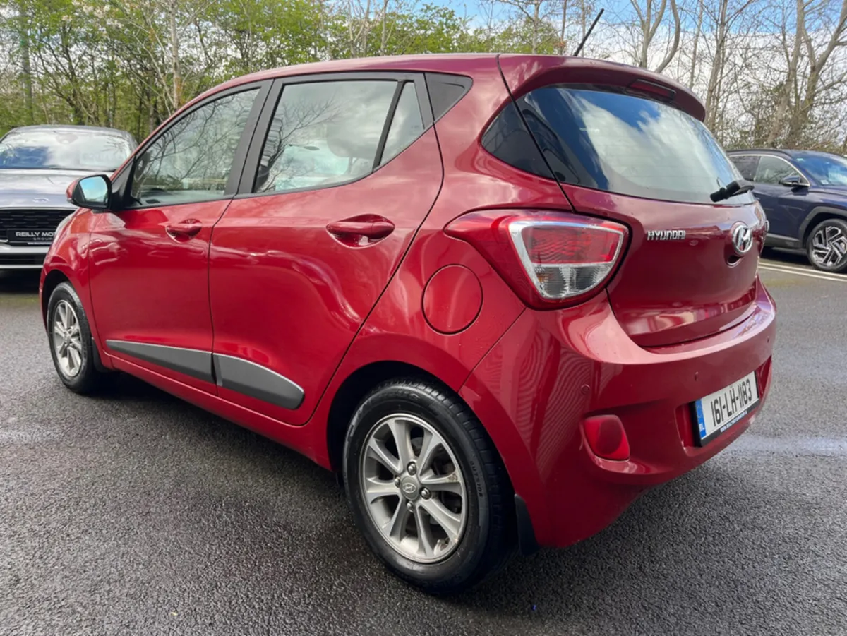 Hyundai i10 1.0 PETROL DELUXE - Image 4