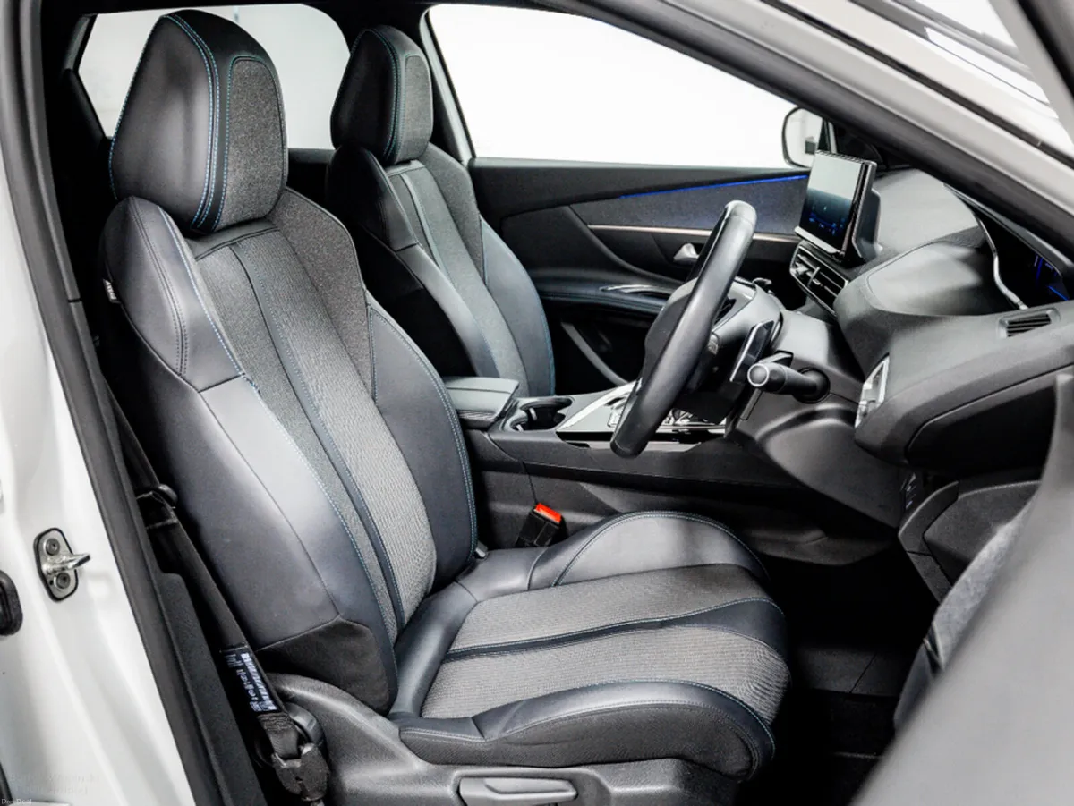 Peugeot 3008 Allure 1.5 Diesel Auto 130HP - Image 3