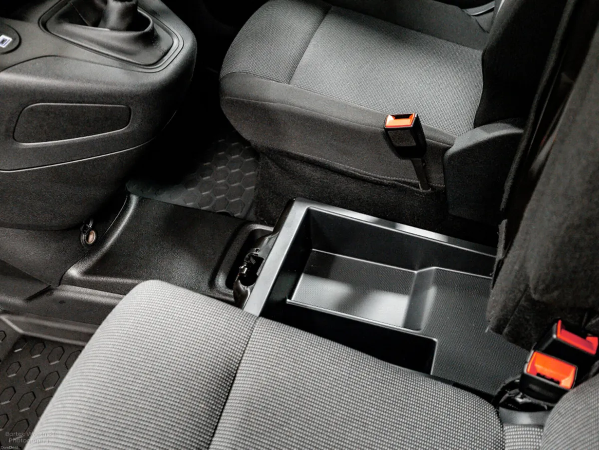 Peugeot Partner *€3, 000 off* Pro Premium 1.5 Dies - Image 6