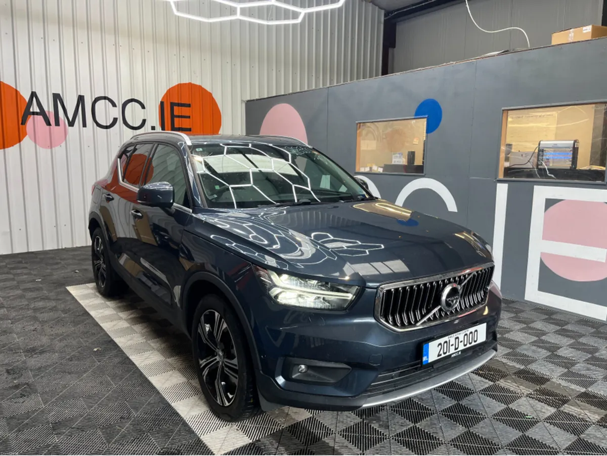 Volvo XC40 €28950 2020 VOLVO XC40 RECHARGE PLUG-IN - Image 1