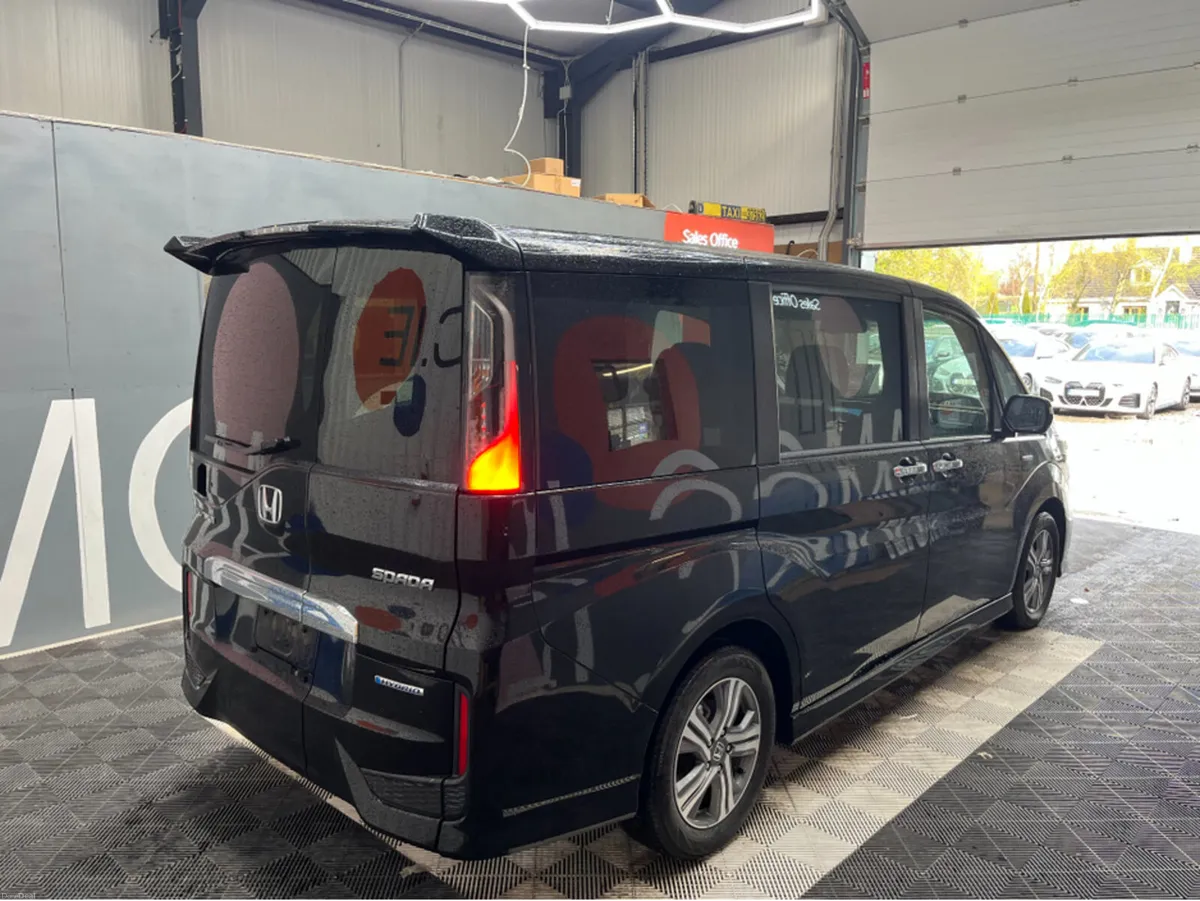 Honda Stepwagon 2019 HONDA STEPWAGON SPADA HYBRID - Image 2