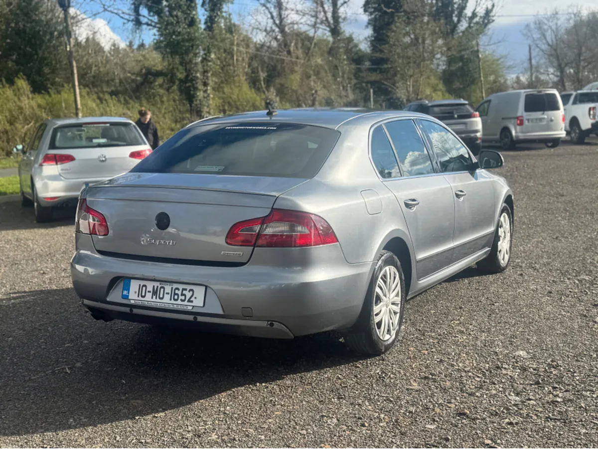 Skoda Superb GREENLINE 1.9 TDI 105HP 4DR - Image 2