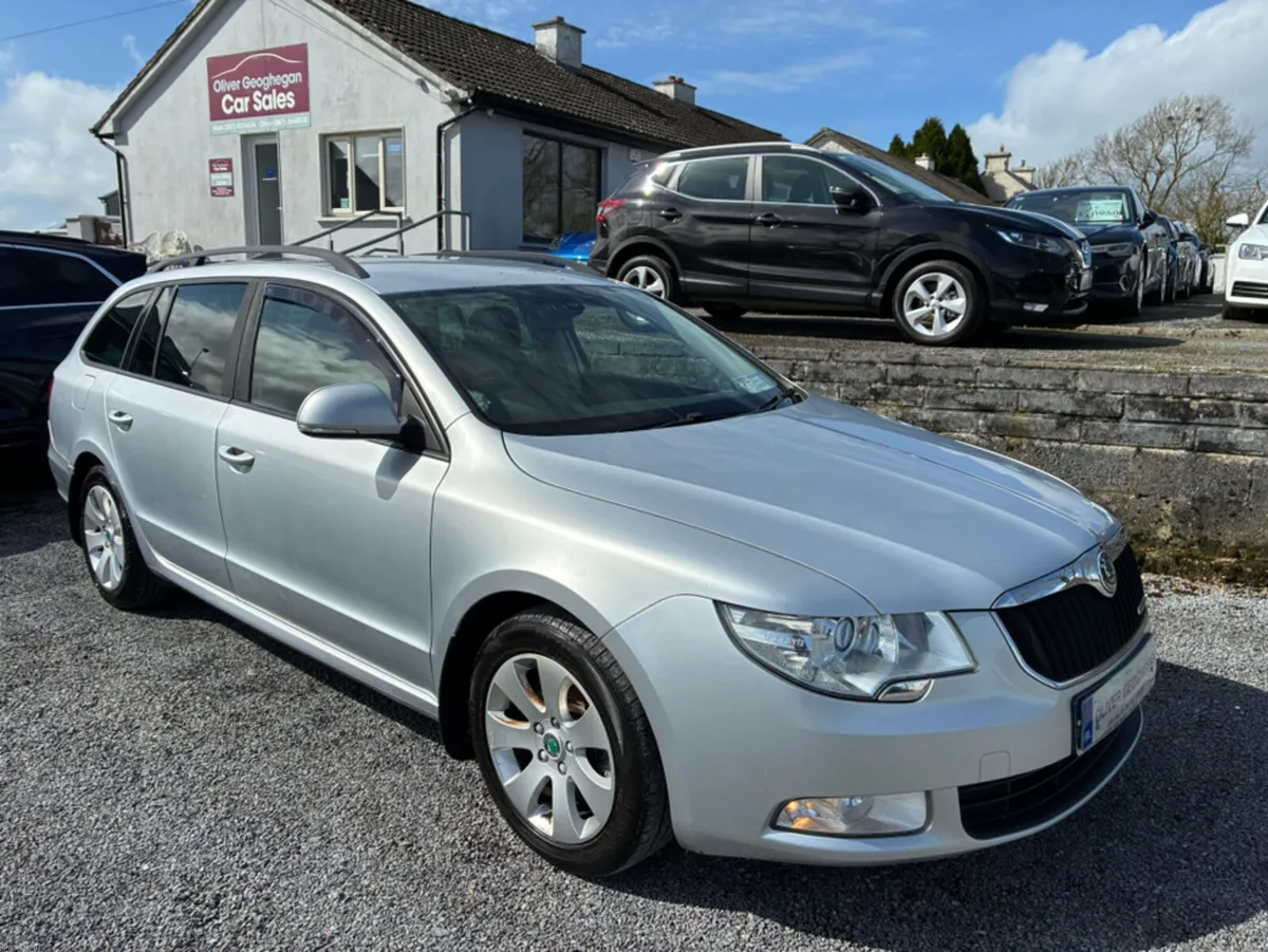 Skoda Superb 1.6 TDI S GREENLINE II - Image 1