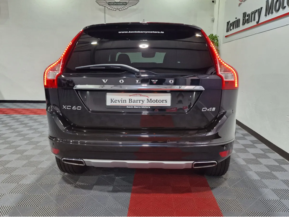 Volvo XC60 **DEPOSIT TAKEN** - Image 4