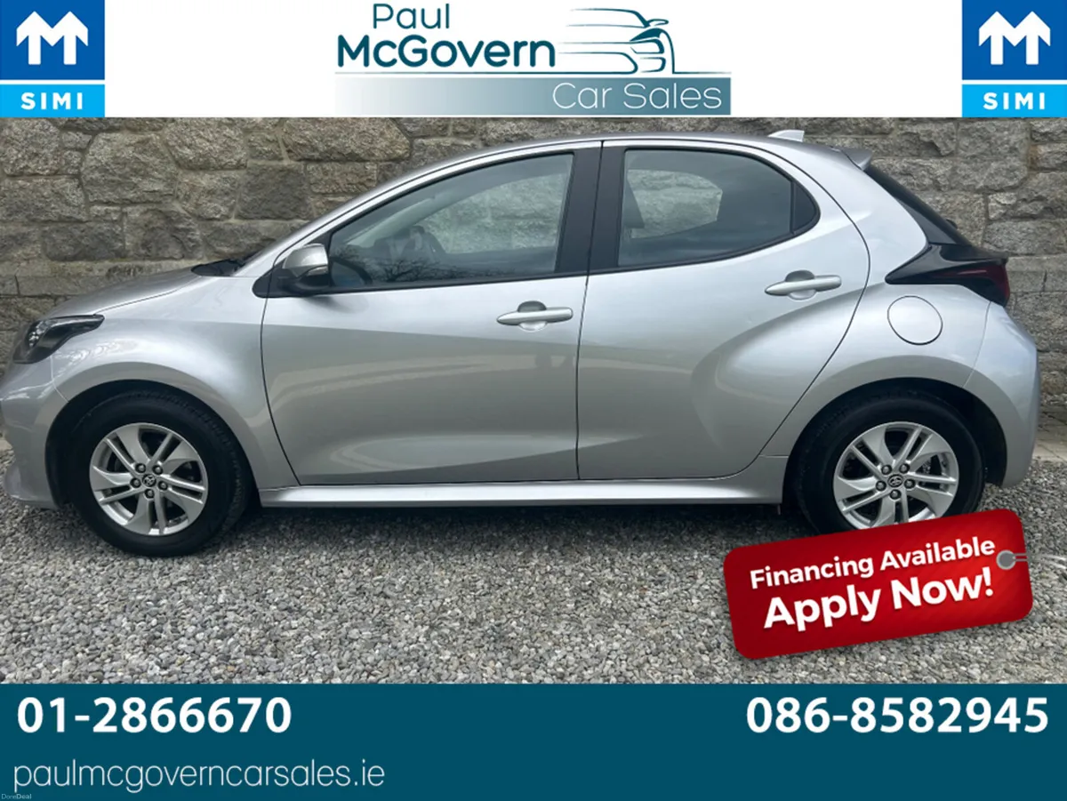 Toyota Yaris 1.5 LUNA**//**REVERSING CAMERA**//**A - Image 2