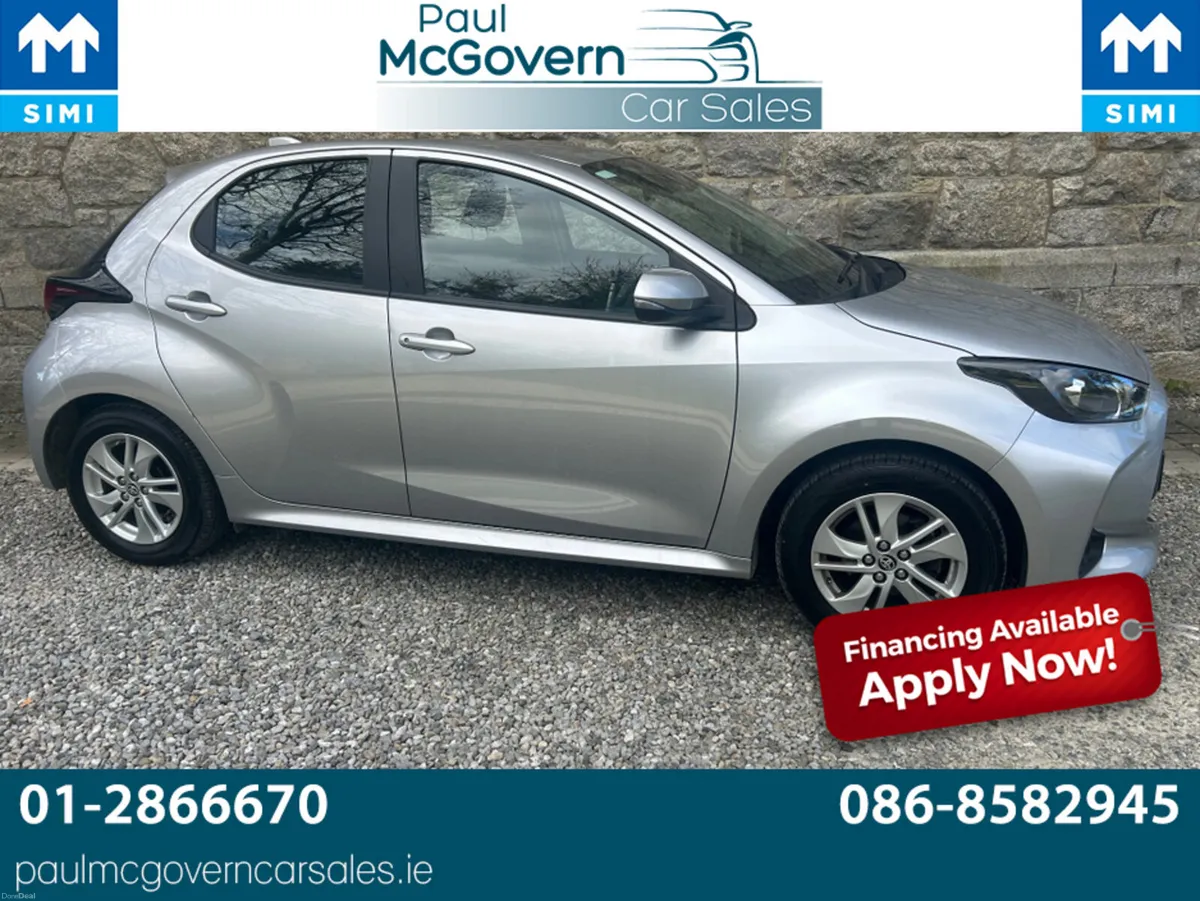 Toyota Yaris 1.5 LUNA**//**REVERSING CAMERA**//**A - Image 3