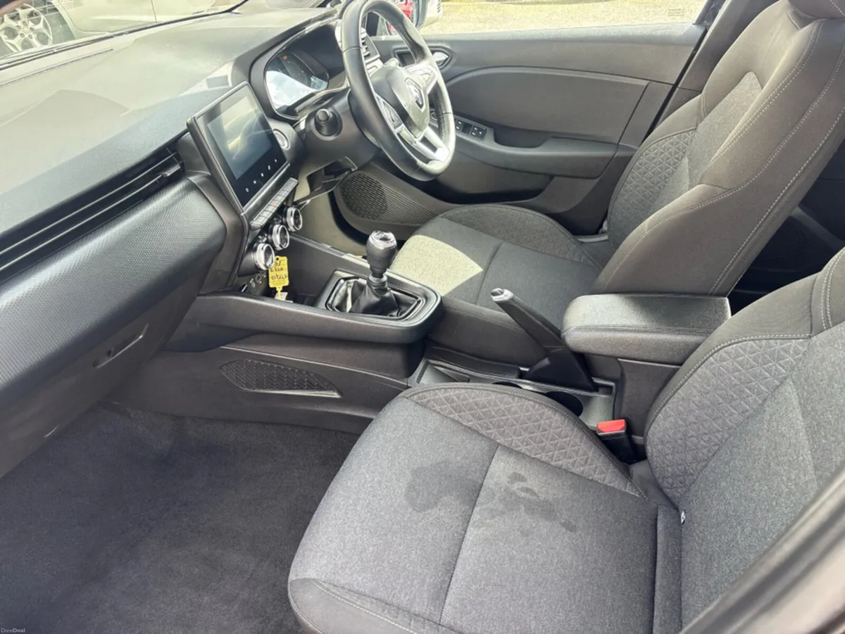 Renault Clio EVOLUTION TCE 90 DFULL MY MY23 5DR - Image 3