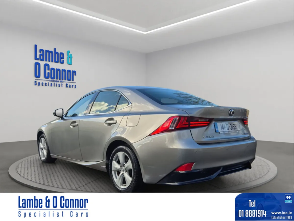 Lexus IS 300 H SE AUTO 2.5 *** SELF CHARGING HYBRI - Image 3