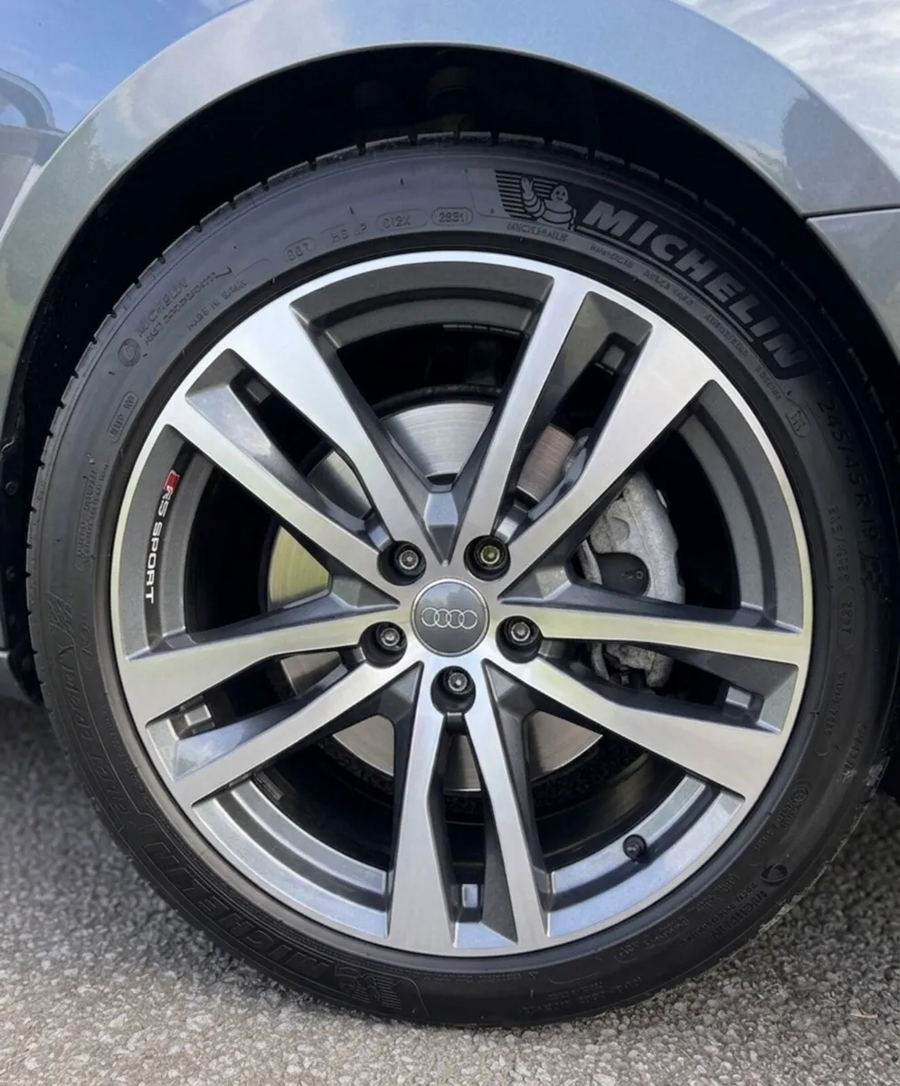 Audi A6 S Line *Daytona Grey* New Facelift Model - Image 3