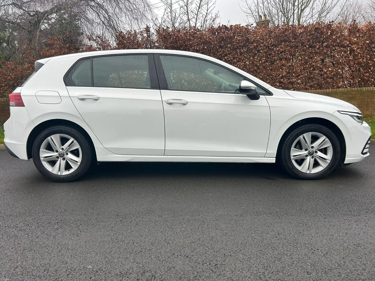 Volkswagen Golf 2022 - Image 3