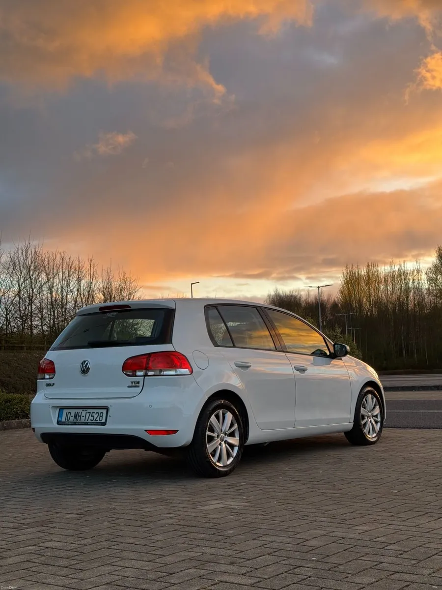 VW Golf M6 1,6 TDI BlueMotion Highline – Rare Spec - Image 3