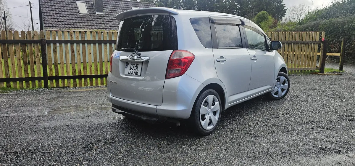 Toyota Ractis Automatic wheelchair access ♿ - Image 3