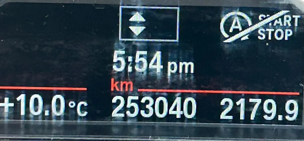 BMW 3-Series 2018 - Image 3