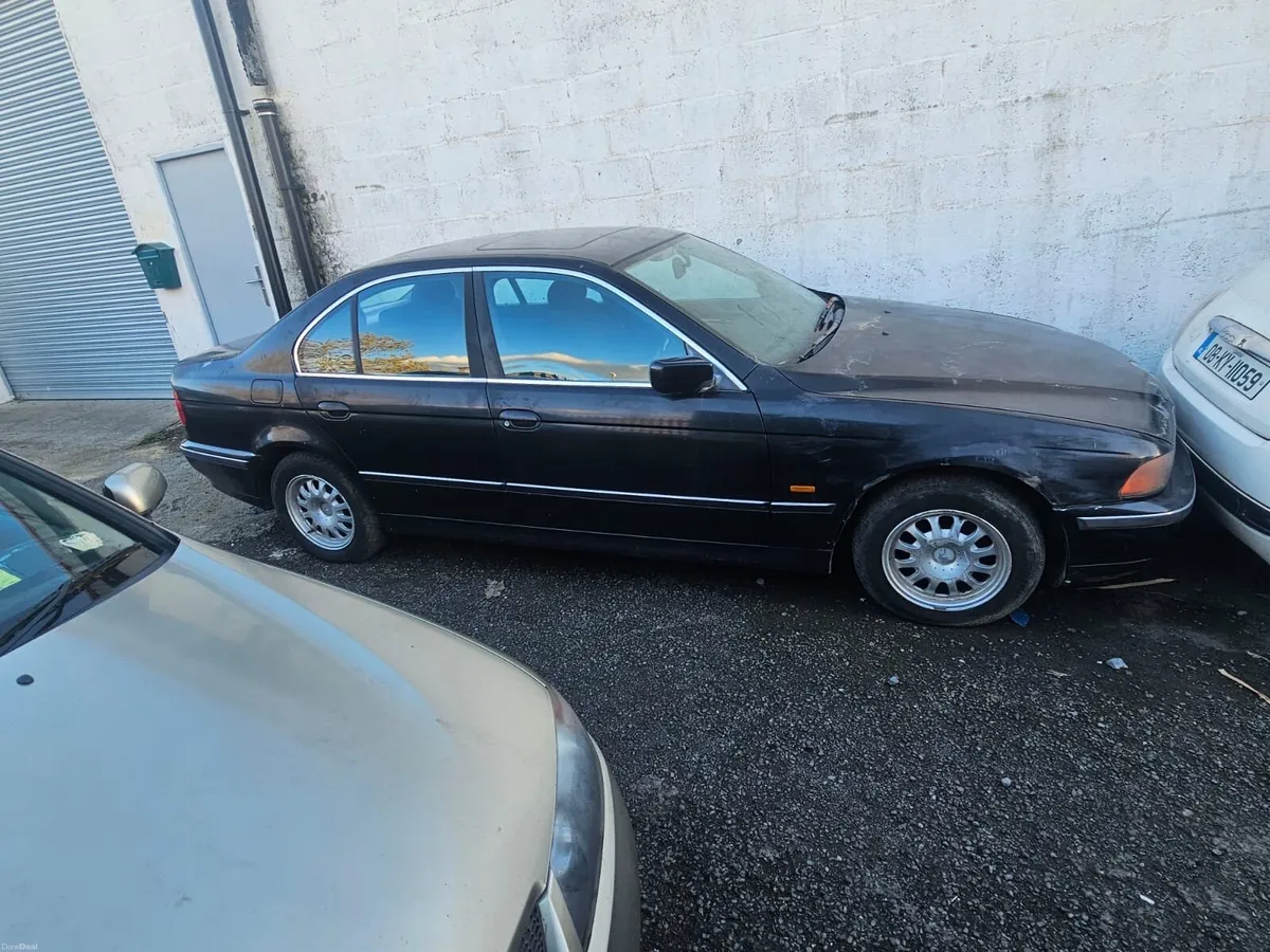 1998 BMW 520i - Image 3