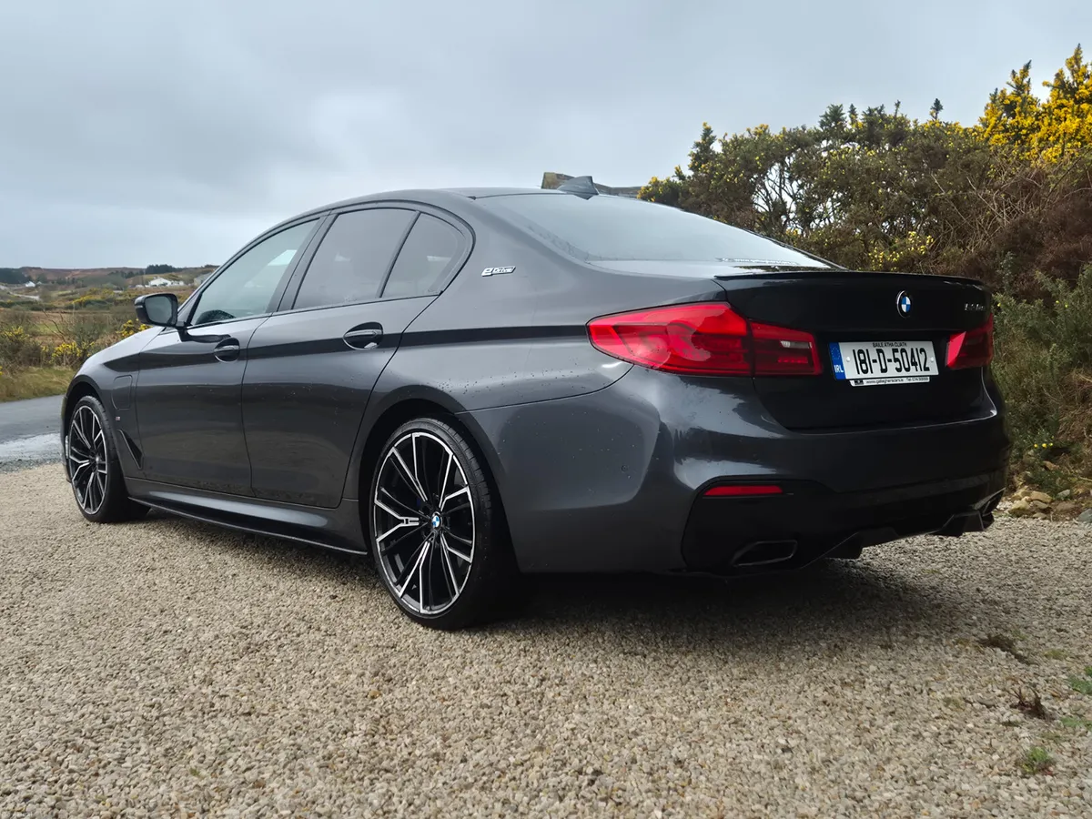 BMW 5-Series 2018 plug in hybrid 2.0 petrol - Image 3