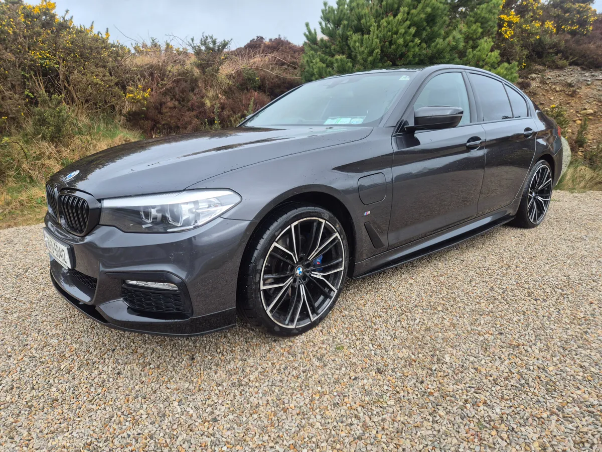 BMW 5-Series 2018 plug in hybrid 2.0 petrol - Image 4