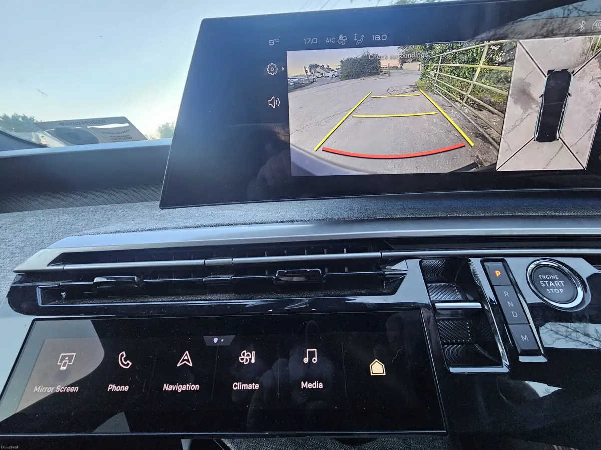 Peugeot 5008 2025 7 seats high spec hybrid €43900 - Image 2