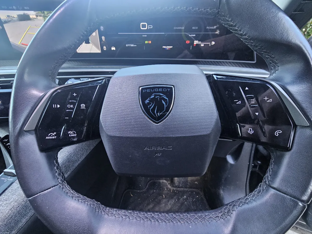 Peugeot 5008 2025 7 seats high spec hybrid €43900 - Image 5