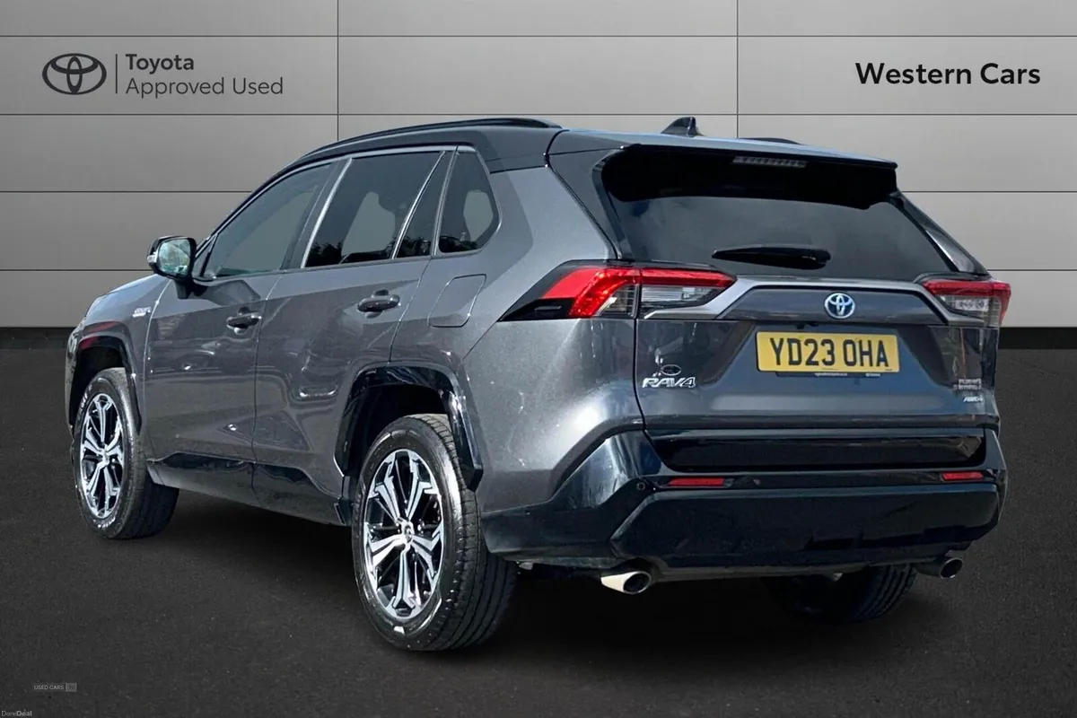 Toyota RAV4 2.5 VVT 18.1kWh Dynamic CVT 4WD Euro 6 - Image 4