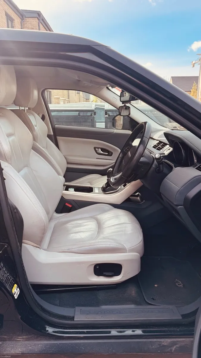 Land Rover Range Rover Evoque 2017 - Image 2