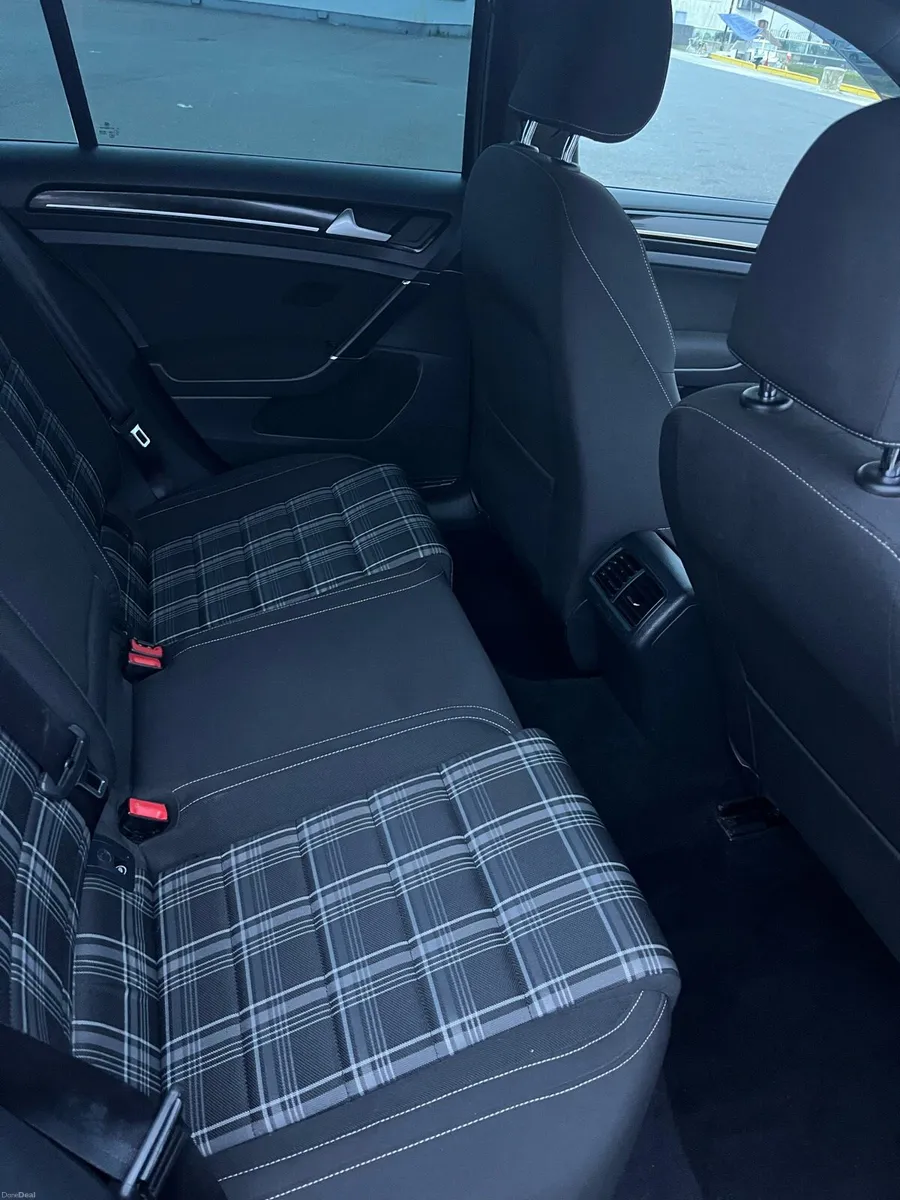 Volkswagen Golf gtd - Image 4