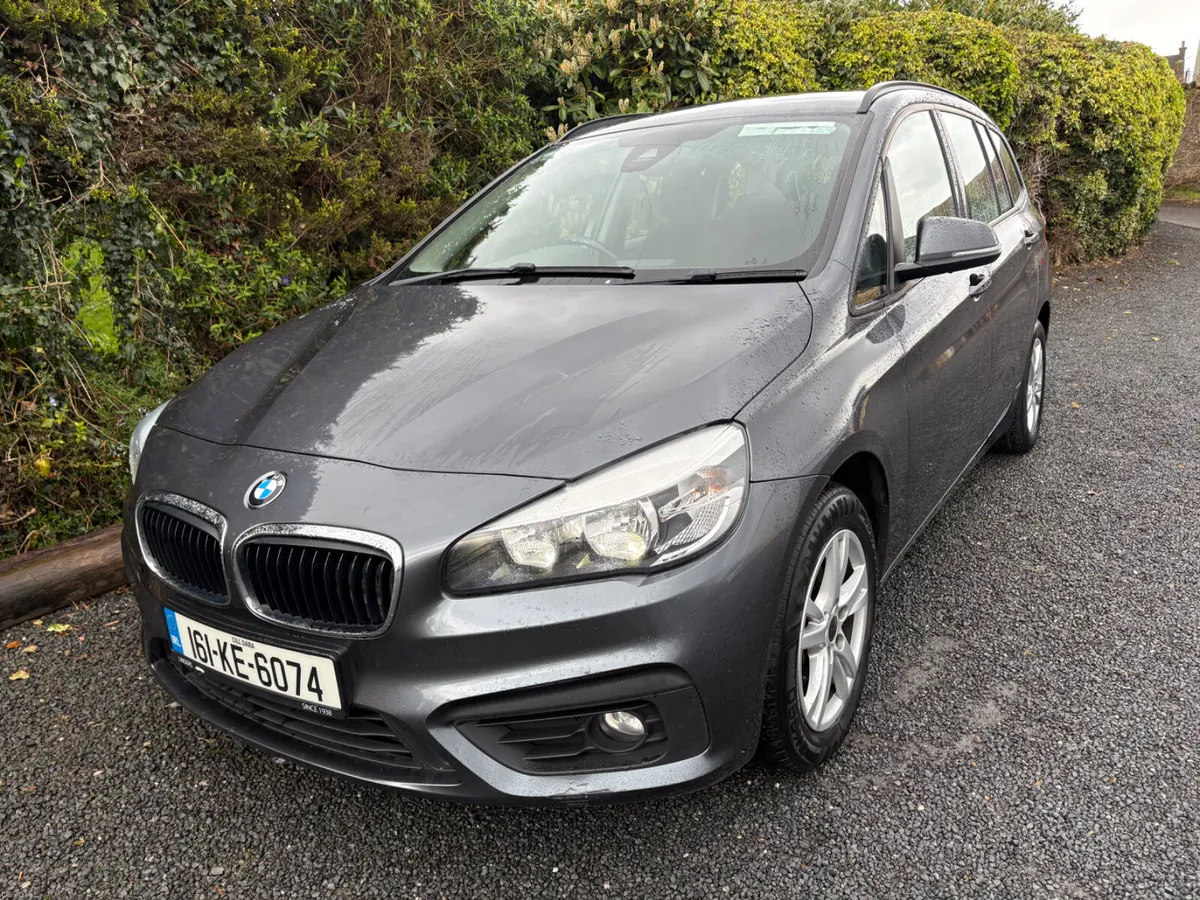 BMW 2-Series 2016 7 Seater - Image 1