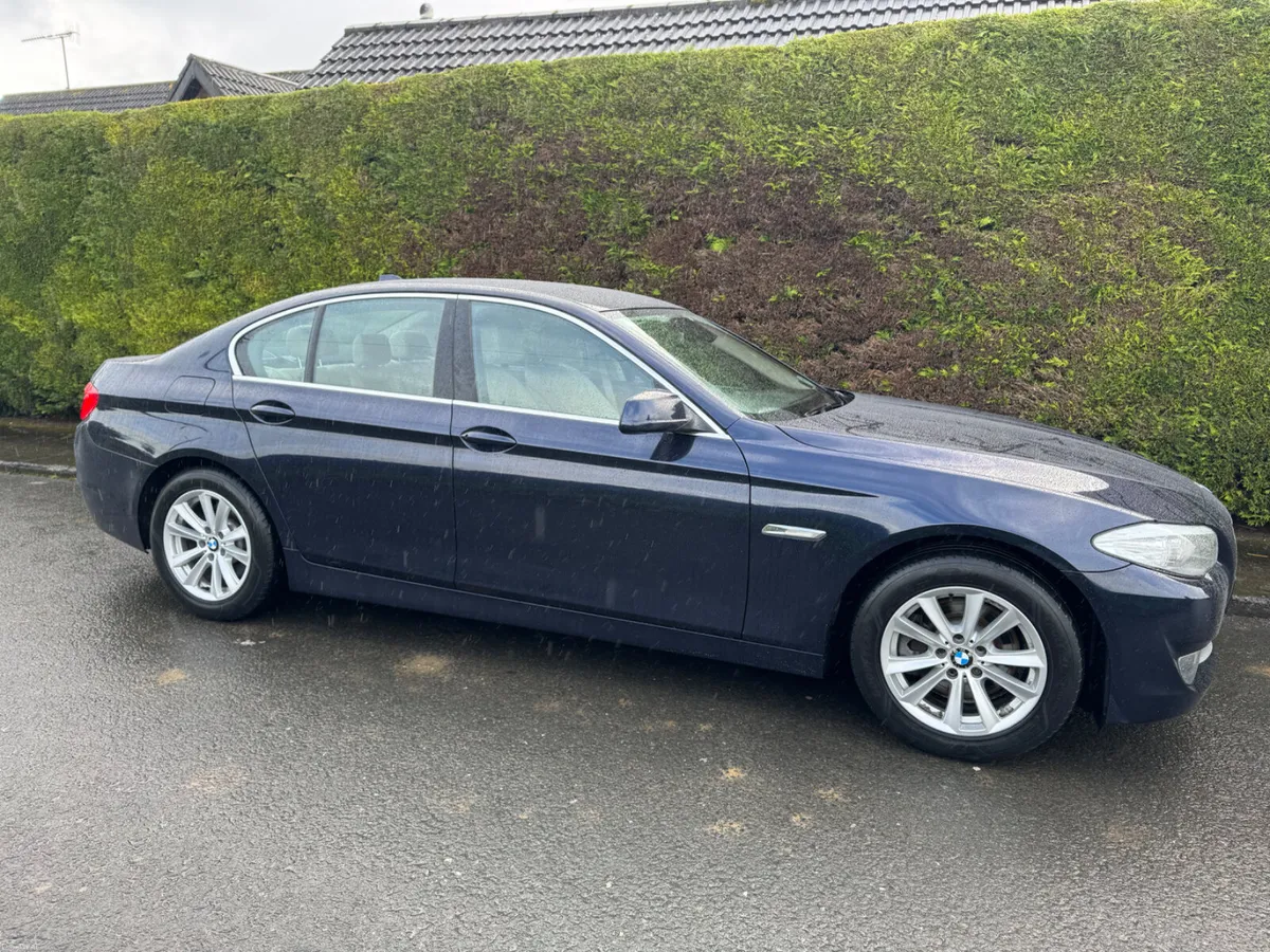 BMW 520d automatic LOW MILEAGE - Image 2